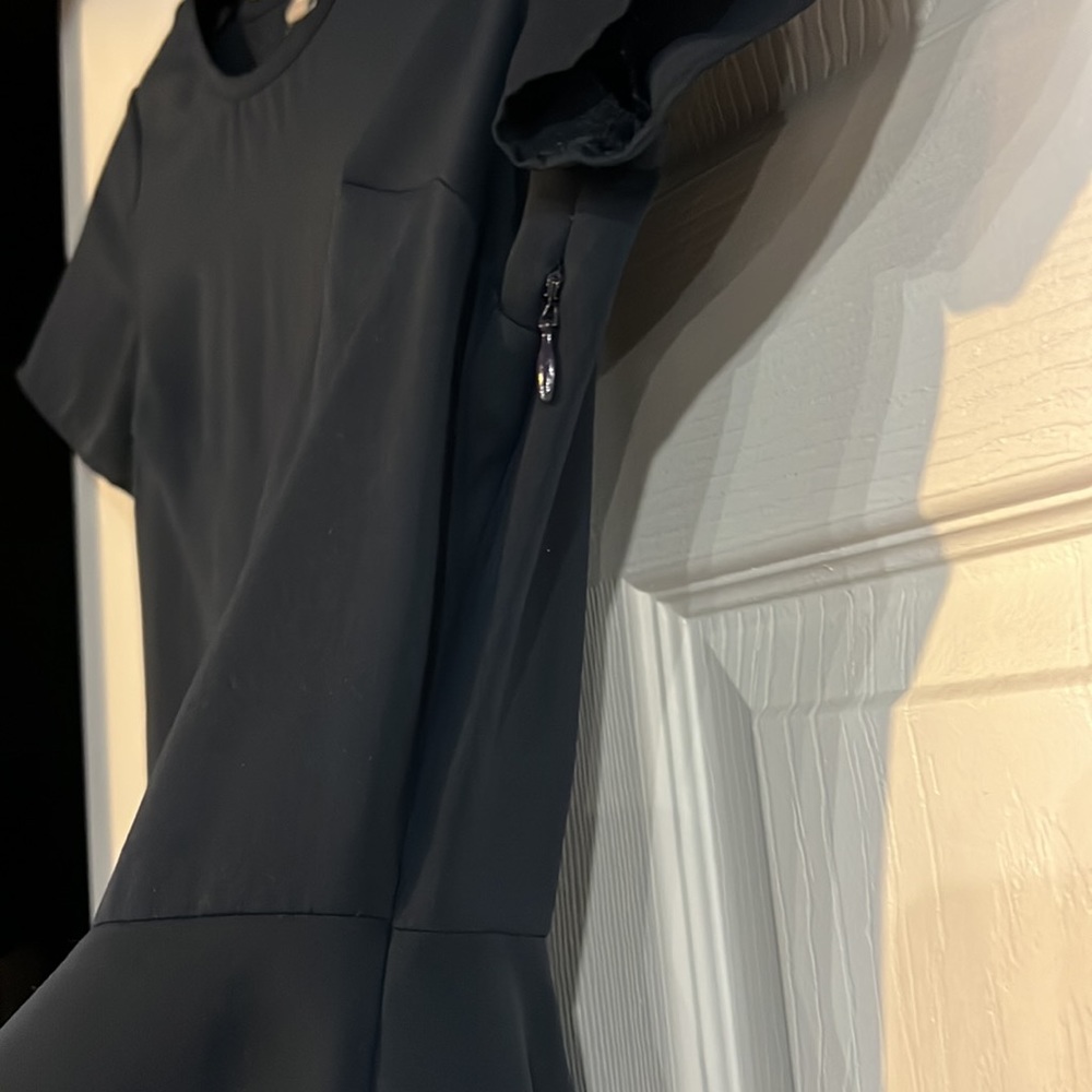 Banana Republic Blouse - Picture 2 of 3
